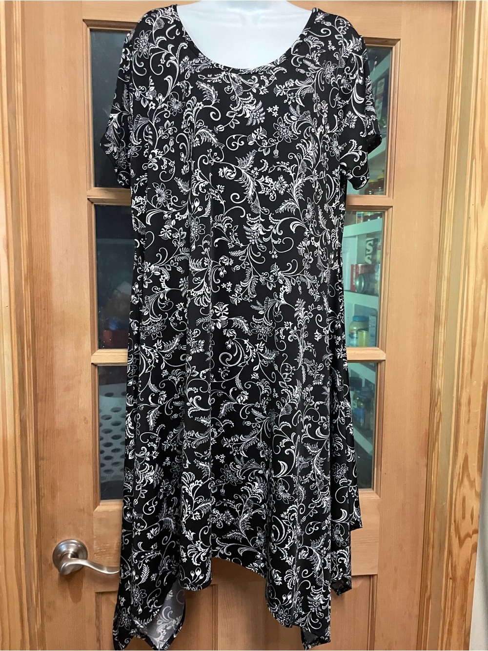 French Atmosphere Black and White Asymmetrical Floral Dress